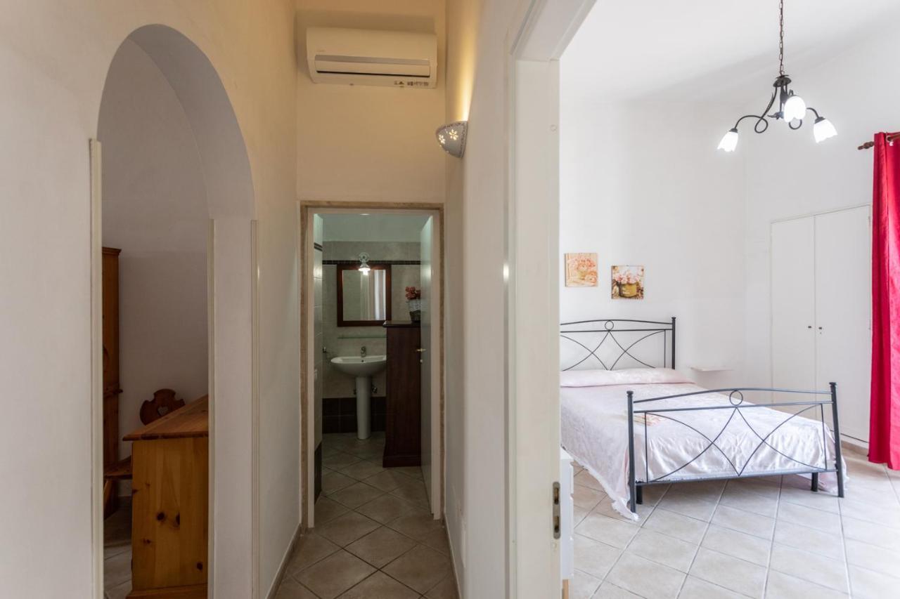 Villetta Bianca Sulla Spiaggia - Apulia Home Gallipoli Eksteriør billede