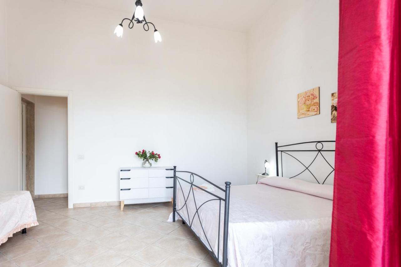 Villetta Bianca Sulla Spiaggia - Apulia Home Gallipoli Eksteriør billede